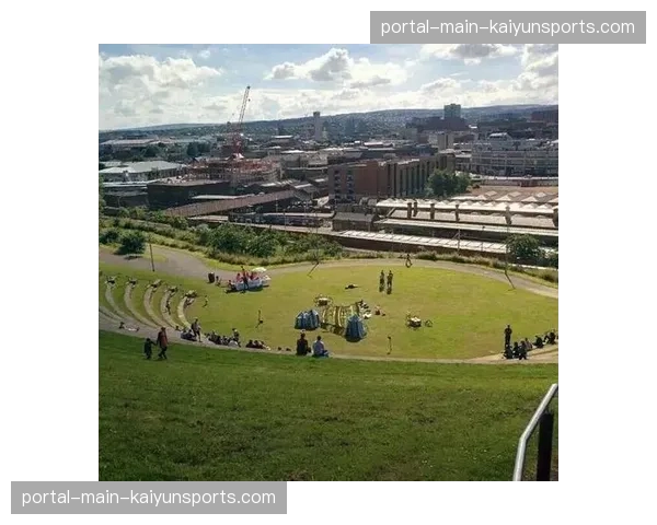 “足球在社区”项目报告:谢菲联主场扩建计划包含大量社区体育设施 “足球在社区”项目报告:谢菲联主场扩建计划包含大量社区体育设施